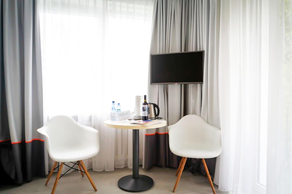 Pomaranczowa Plaza Hotell 3*