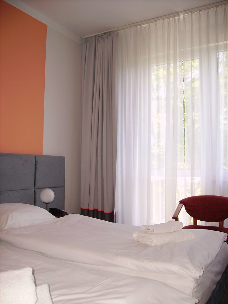 Hotell Pomaranczowa Plaza